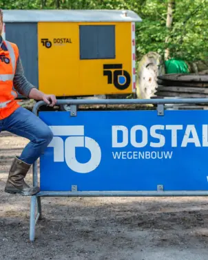 Joost bij bord