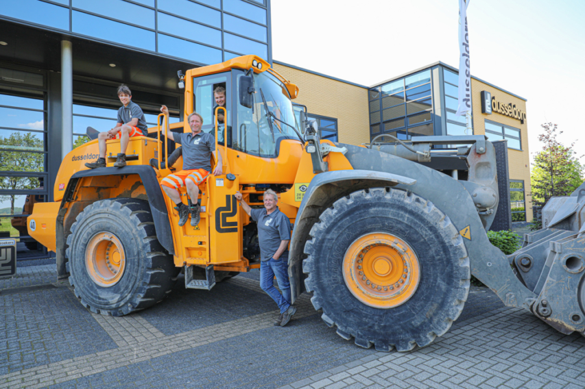 Familie Wolters op de shovel van Boyd